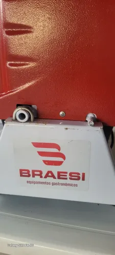 VENDO MASSEIRA SEMINOVA