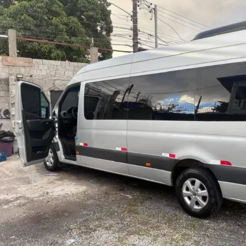 Sprinter CDI 416 Longa Executiva 2022 15+1 - Negociamos!