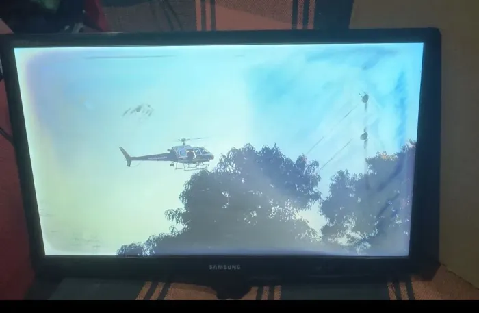 MONITOR TV 24