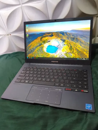 Notebook ultra fino / bateria muito boa / em perfeito estado