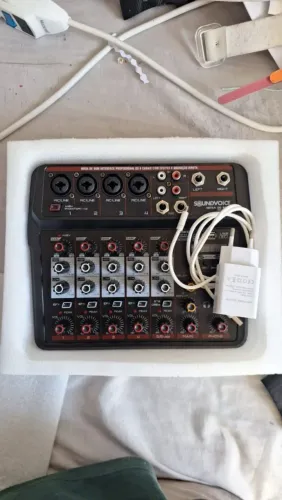 Mesa de som SOUNDVOICE
