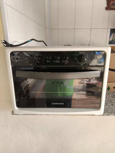Forno elétrico Continental 44L 127v