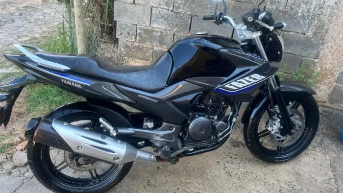 Yamaha YS 250 Fazer/ Fazer L. Edition /blueflex 2015