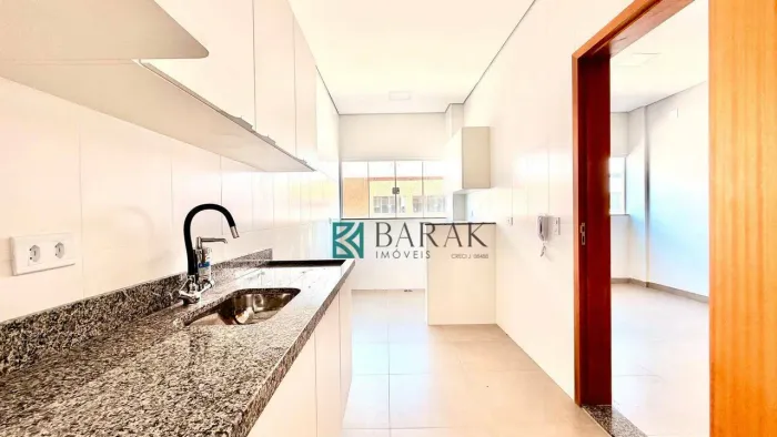 Apartamento com 2 dormitórios para alugar, 58 m² por R$ 1,700/mês - Jardim Ouro Branco - P