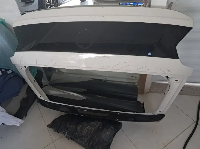 Vendo tampa traseira do polo 2022 a 2026.