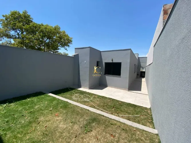 Casa residencial à venda no Bairro Santa Marta, em Divinópolis/MG