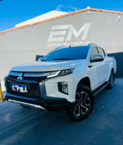 Mitsubishi L200 Triton Sport HPE-S 2.4 CD Dies. AUT 2024