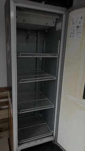 Cervejeiro slim metal frio 220v