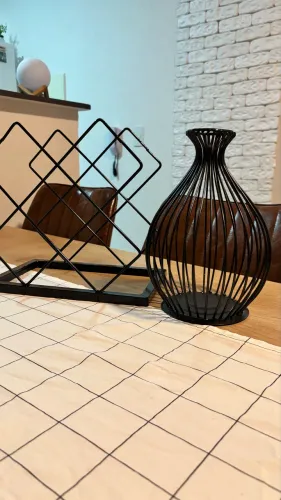 Porta vinhos e rolhas