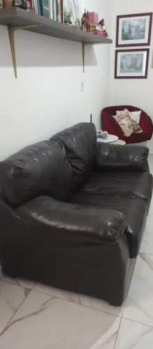 Sofá couro marrom