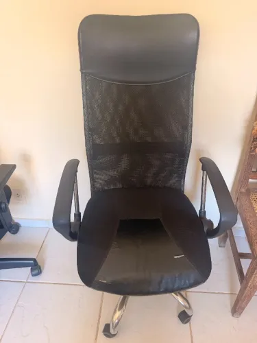 Cadeira de Escritório Executiva Just Home Collection - Preta