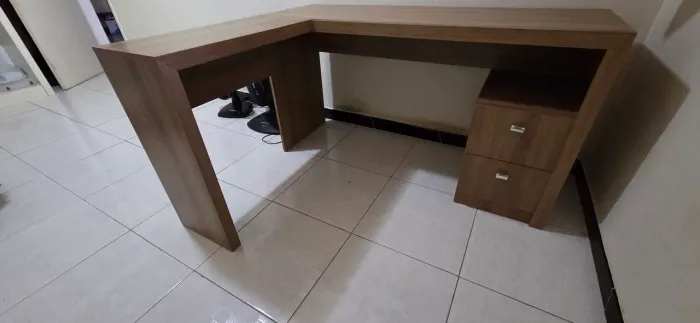 MESA DE ESCRITÓRIO