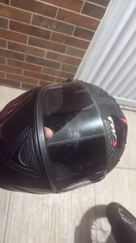 Capacete tamanho 60 valor 120