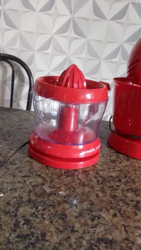 Vende-se espremedor de limão e laranja 