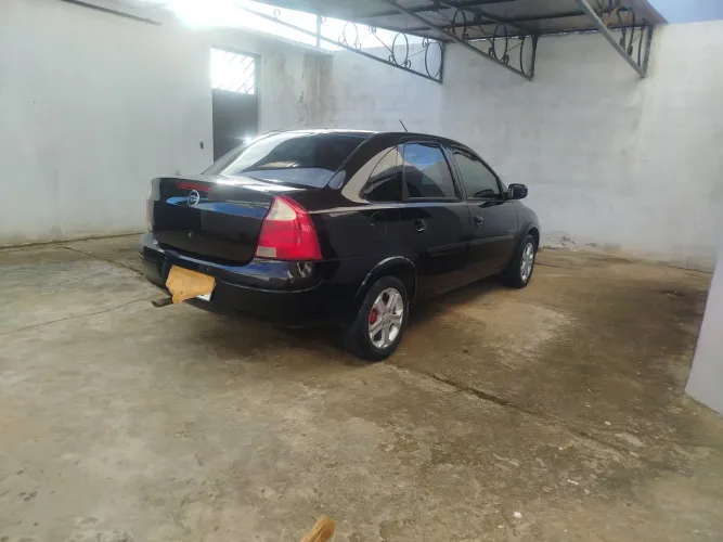 Chevrolet Corsa Sed. Premium 1.4 8V Econoflex 4P 2011