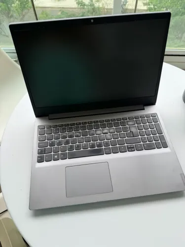 Computador Lenovo Ideapad S145 Prata