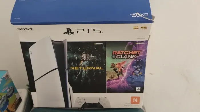 Vendo ps5 mídia física 10 meses de uso funcionando perfeitamente 