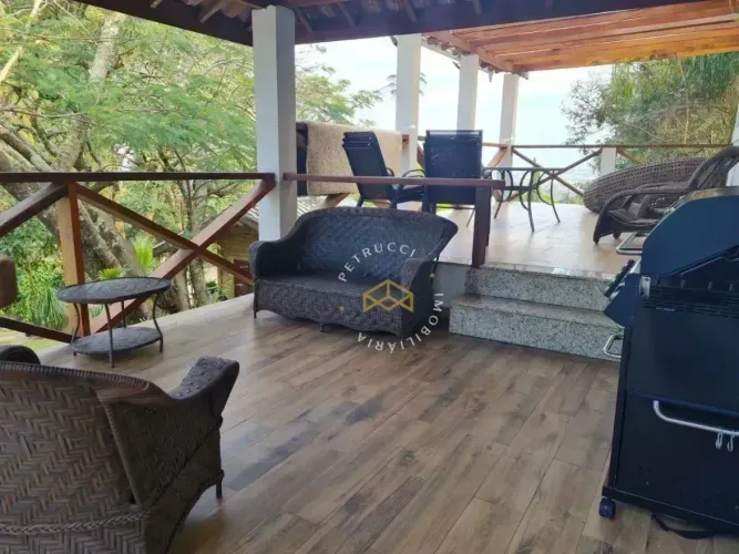 Chácara com 3 dormitórios à venda, 2200 m² por R$ 1.598.980,00 - Parque Valinhos - Valinho