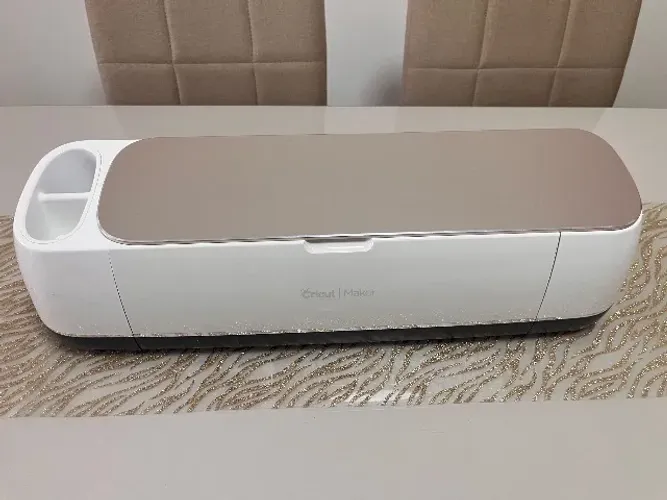 Máquina de corte Cricut maker
