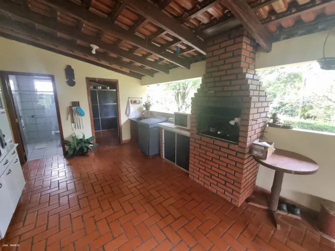 Chácara para Venda em Álvares Machado, CHACARA TATIANA, 3 dormitórios, 1 suíte, 3 banheiro