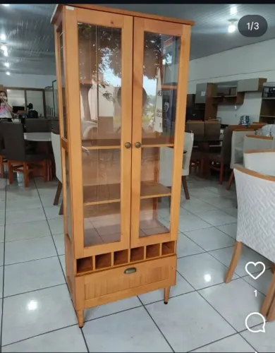 CRISTALEIRA MADEIRA MACIÇA
