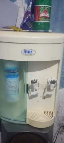 Bebedouro semi novo