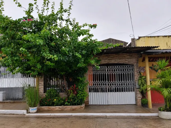 Vende-se casa com 2 Quartos no Residencial Rui Barata Parque Verde