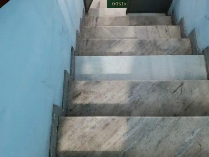 Serviço de recuperação de pisos e pós obras