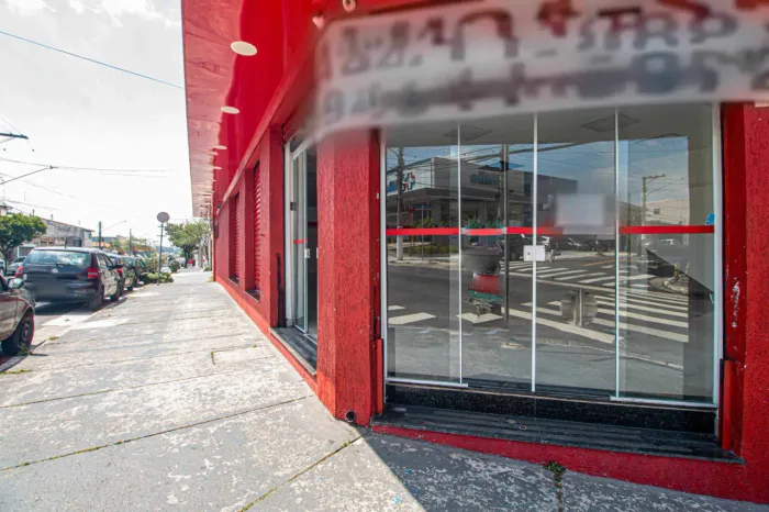 Loja na Avenida Inconfidência Mineira, 1231 200 m²