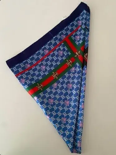 Lenço Cetim Novo!