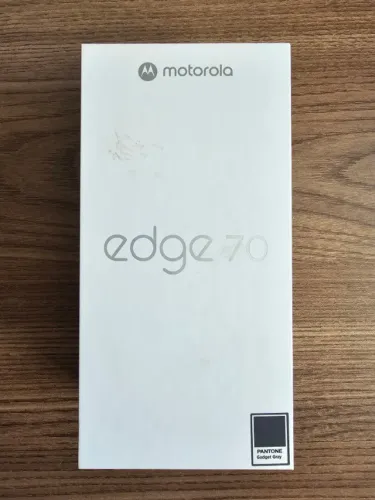 Motorola Moto Edge 70 256GB Gadget Gray (Cinza Escuro) - Original Nacional Novo/Lacrado
