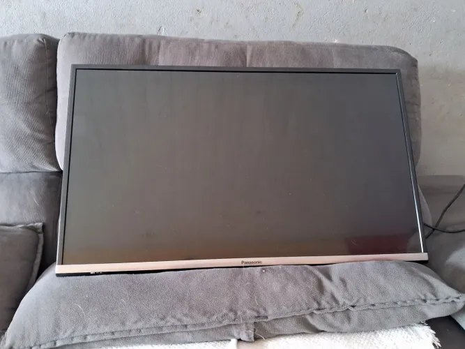 TV 32" PANASONIC