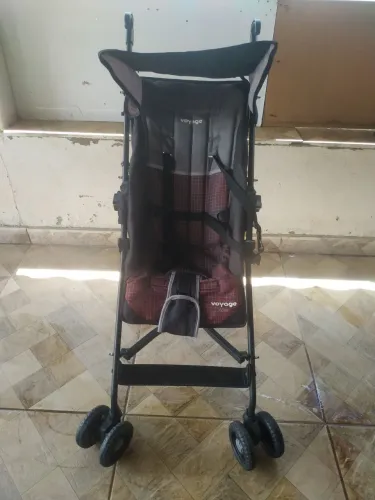 Vendo carrinho de bebê