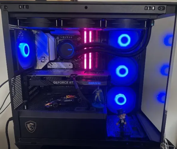 PC GAMER - MSI - Intel i5-14600KF - Gigabyte RTX 4060 - Corsair 64GB DDR5 - 1TB SSD