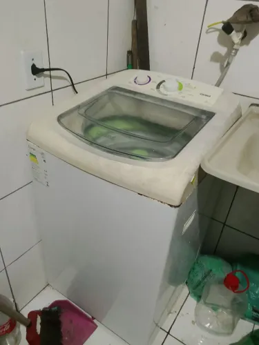 Vendo essa máquina de lavar 8 kilos em perfeito estado