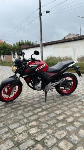 HONDA CB 250 TWISTER - LINDA E MUITO CONSERVADA!