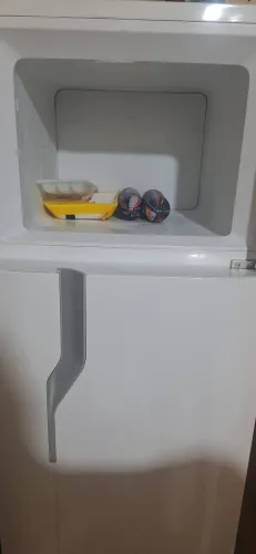 Geladeira electrolux NOVA 1 MÊS DE USO. 