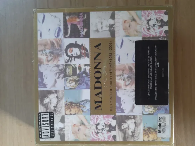 Madonna box