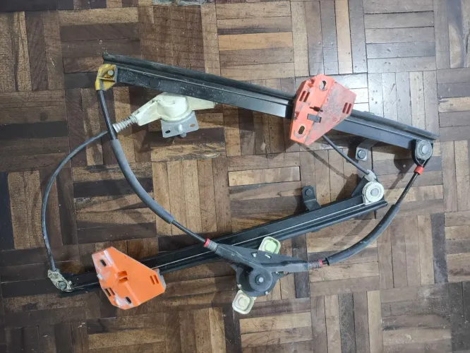 Máquina de vidro automotiva