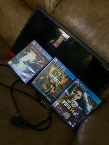 Munitor (HDMI) + JOGOS DE PS4