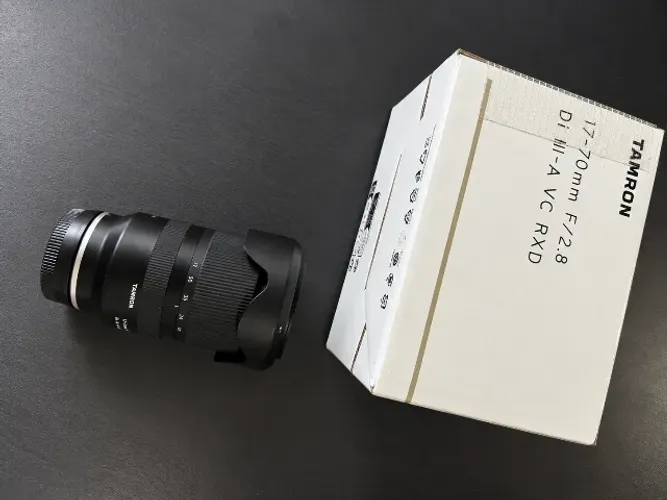 Tamron 17-70mm f/2.8 Di III-A VC RXD ? Mount Sony E