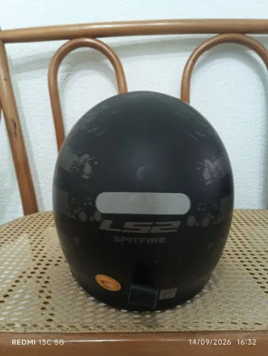 Capacete LS2 Spitfire