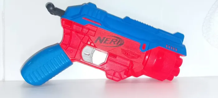 Nerf Alpha strike azul e laranja + 6 dardos oficiais Nerf