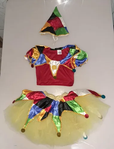 Figurino de Bobo da Corte com Touca (tamanho 8)