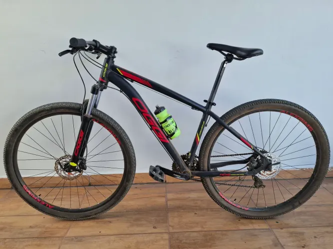 Bicicleta Oggi Hacker HDS. Usada