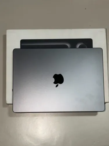 MacBook Pro 14" M3 Pro 18GB 512GB Cinza Espacial - Bateria 139 ciclos