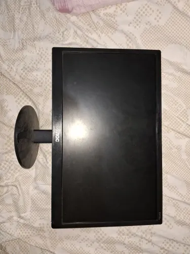 Monitor de PC Noc (com defeito)