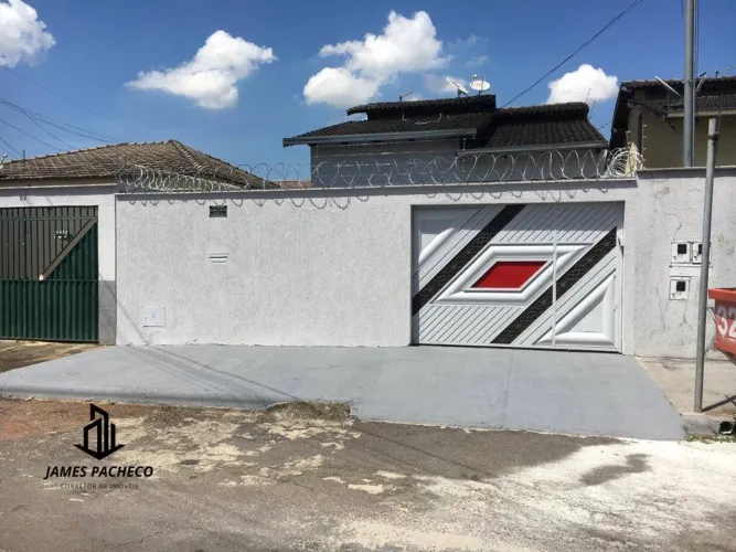 Casa 4 quartos, área gourmet - Setor Moinho dos Ventos