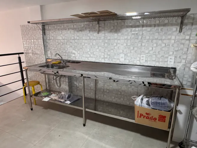 Bancada inox - com pia e prateleira inferior 