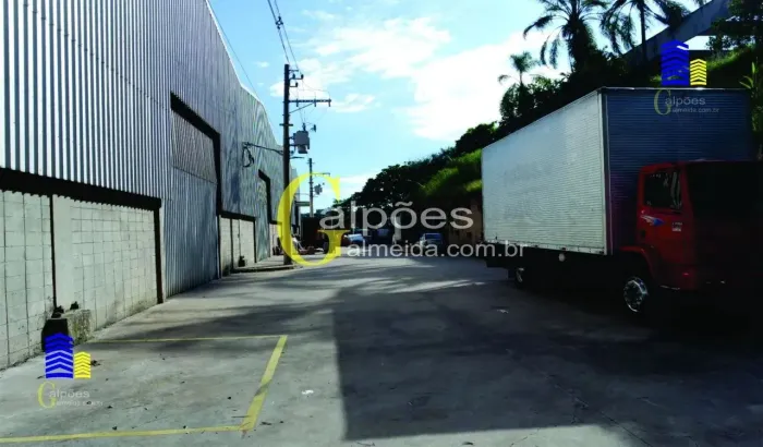 Pavilhão/Galpão para alugar no bairro Vila Menck - Osasco/SP